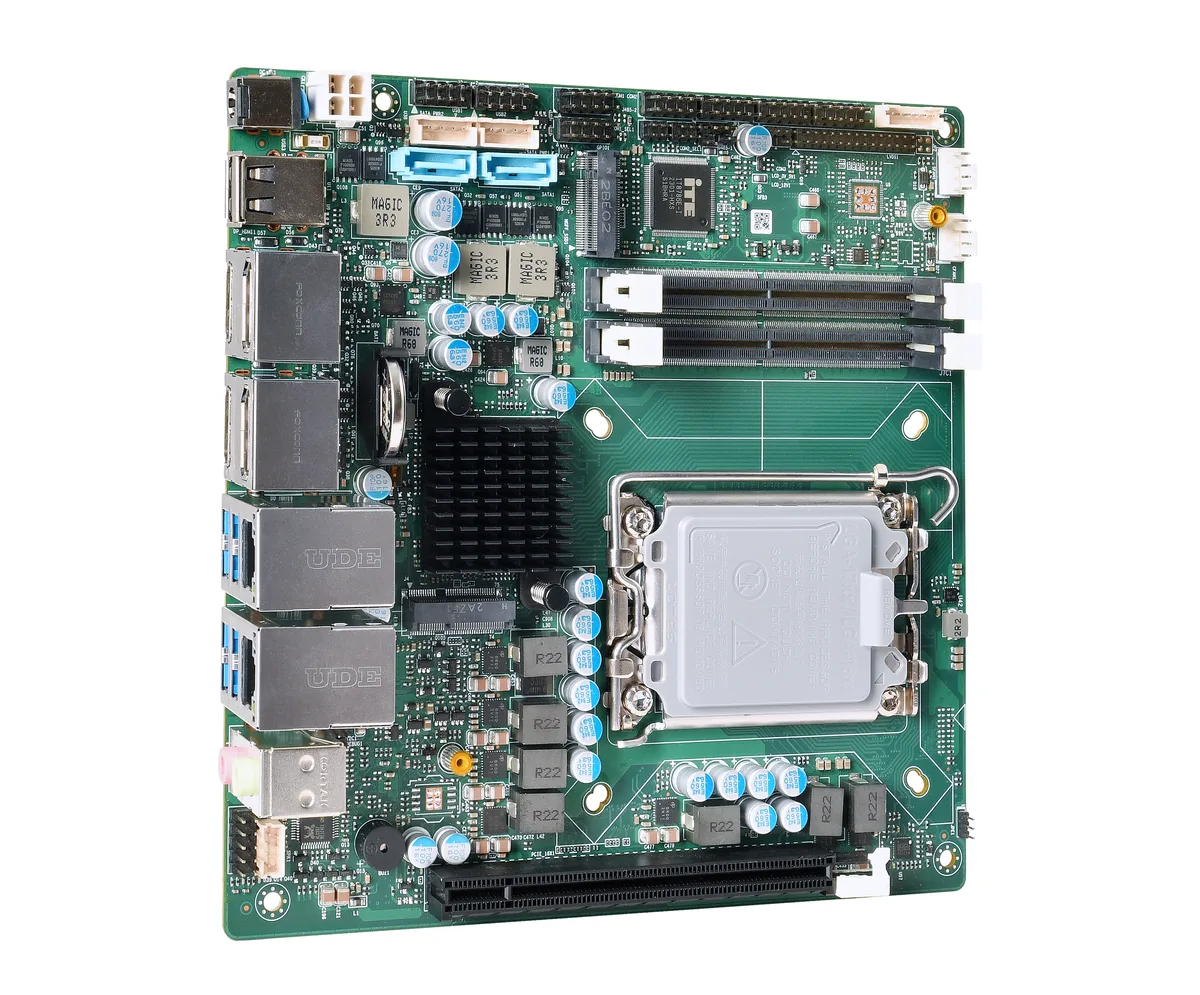 ITX660B industrial motherboard, detail view